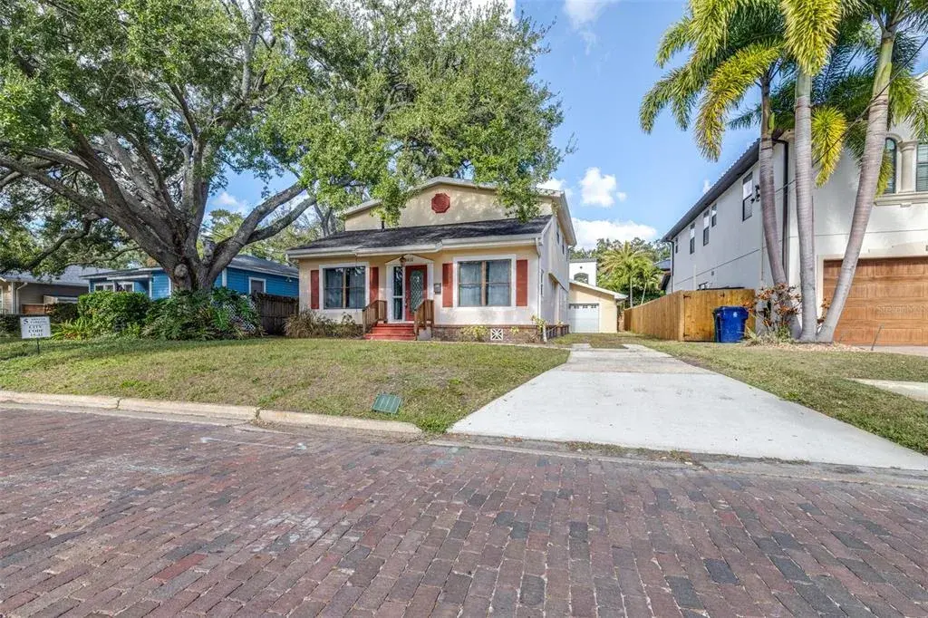 3415 W Barcelona Street, Tampa, FL, 33629