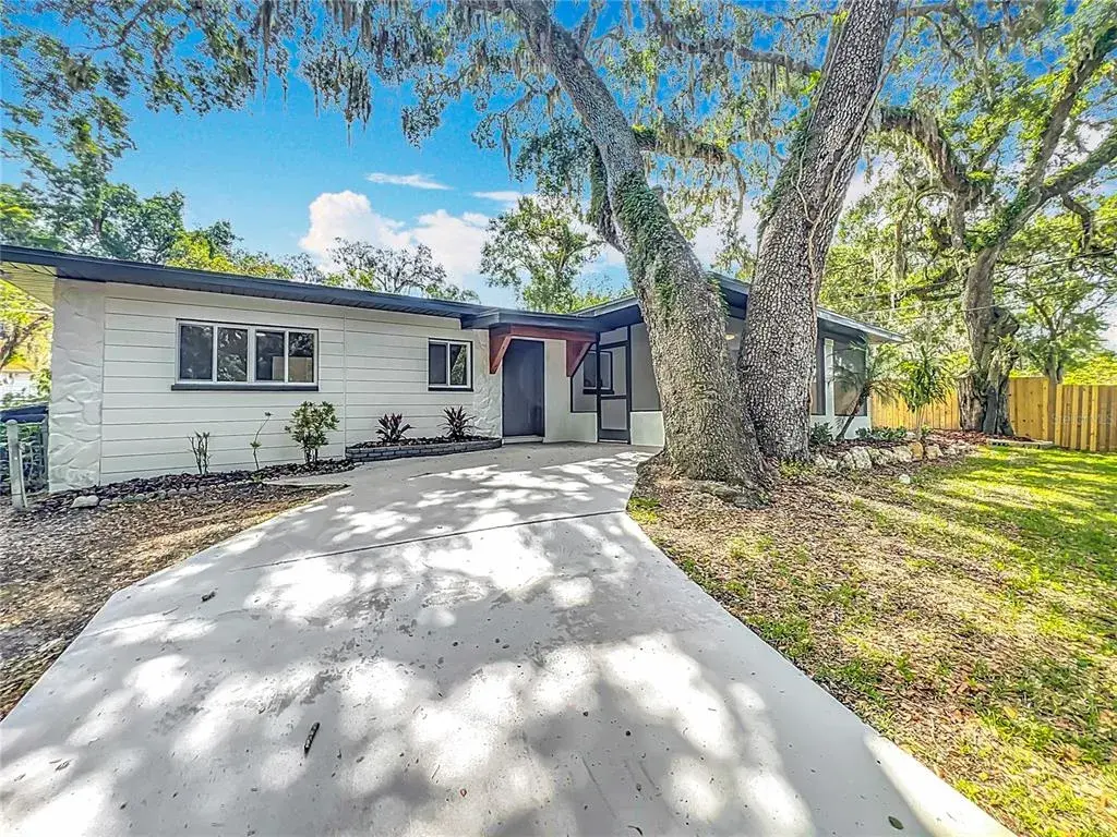 6901 N 19th Street, Tampa, FL, 33610