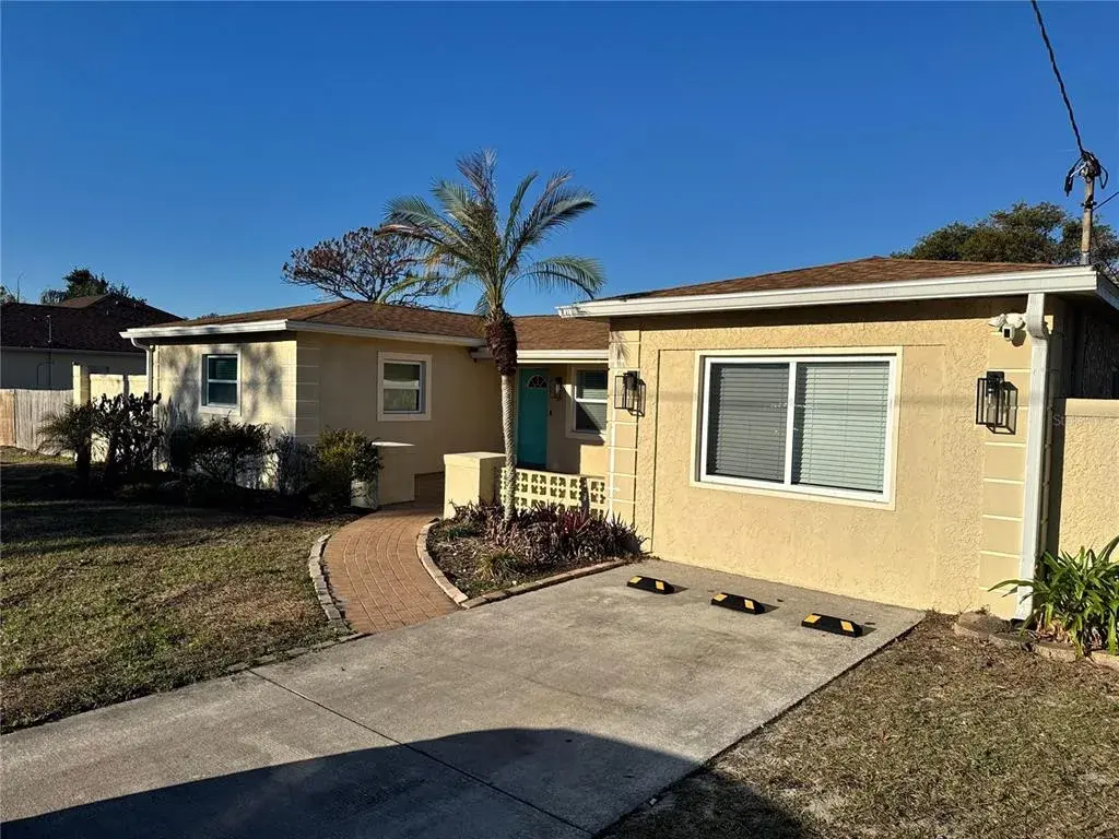 9812 N Oklawaha Avenue, Tampa, FL, 33617