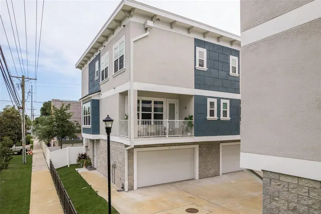 3702 W Roland Street Unit 2, Tampa, FL, 33609