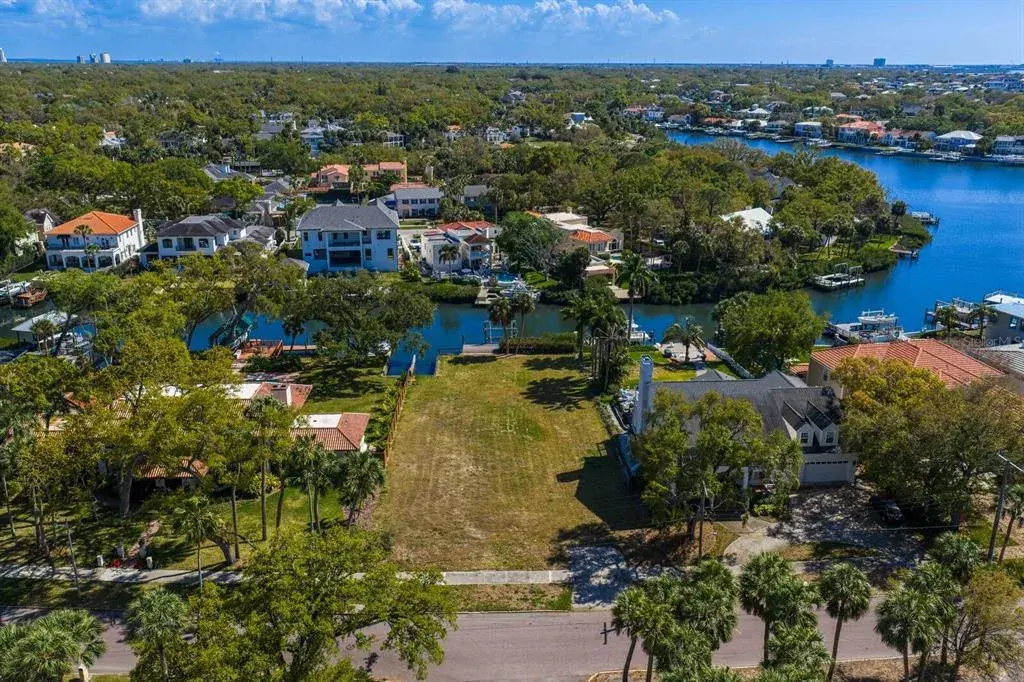 5024 S The Riviera Street, Tampa, FL, 33609