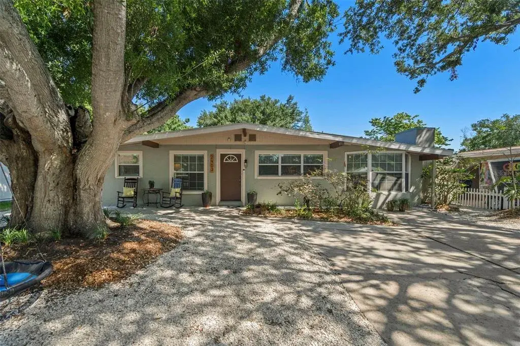 2903 W Paxton, Tampa, FL, 33611