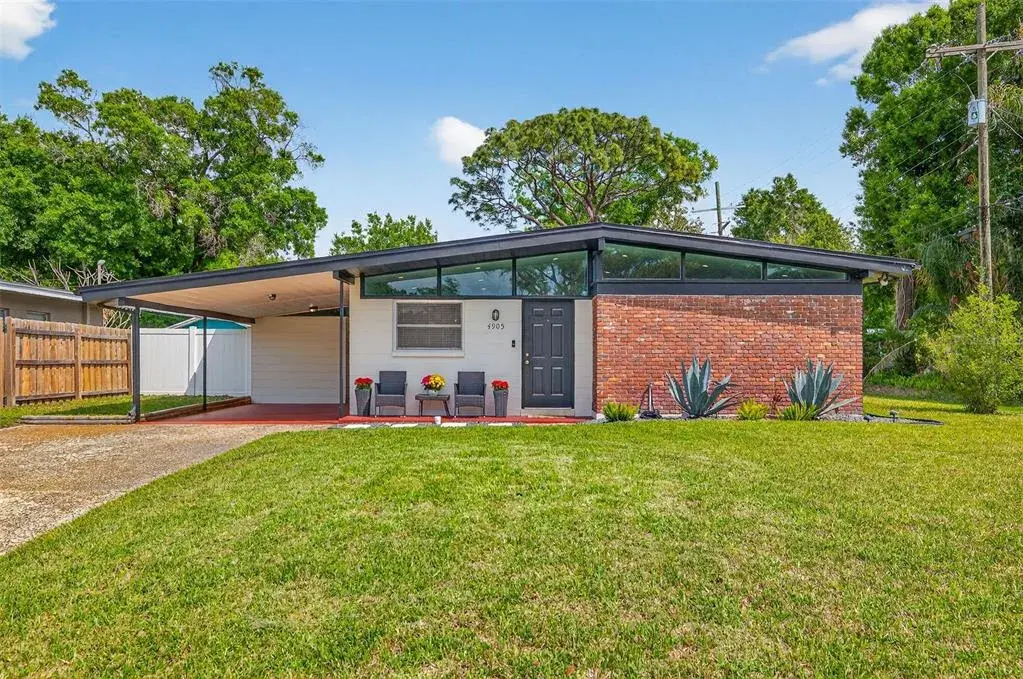 4905 N Mendenhall Drive, Tampa, FL, 33603