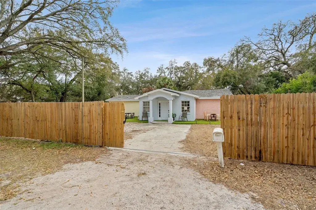 4105 E Knollwood Street, Tampa, FL, 33610