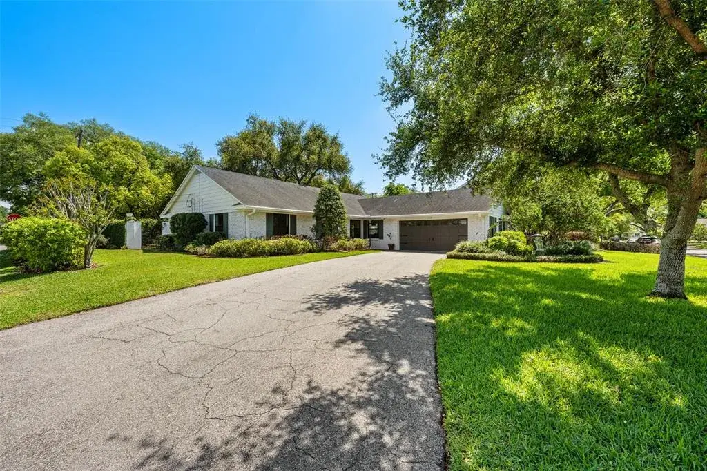 1110 S Dunbar Avenue, Tampa, FL, 33629