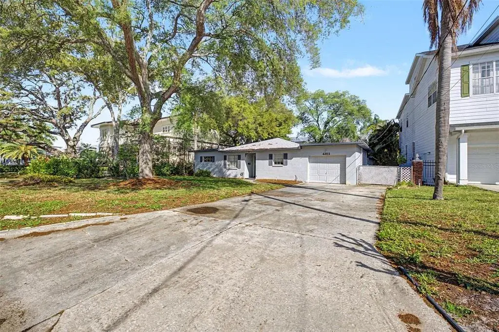 4811 S Sunset Boulevard, Tampa, FL, 33629