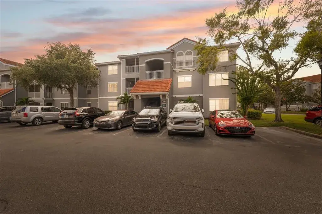18001 Richmond Place Drive Unit 215, Tampa, FL, 33647