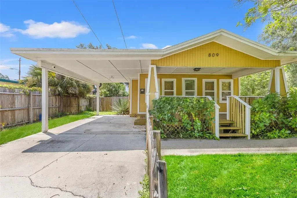 809 E Lambright Street, Tampa, FL, 33604