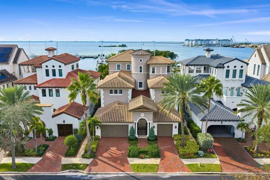 5905 Beacon Shores Street, Tampa, FL, 33616