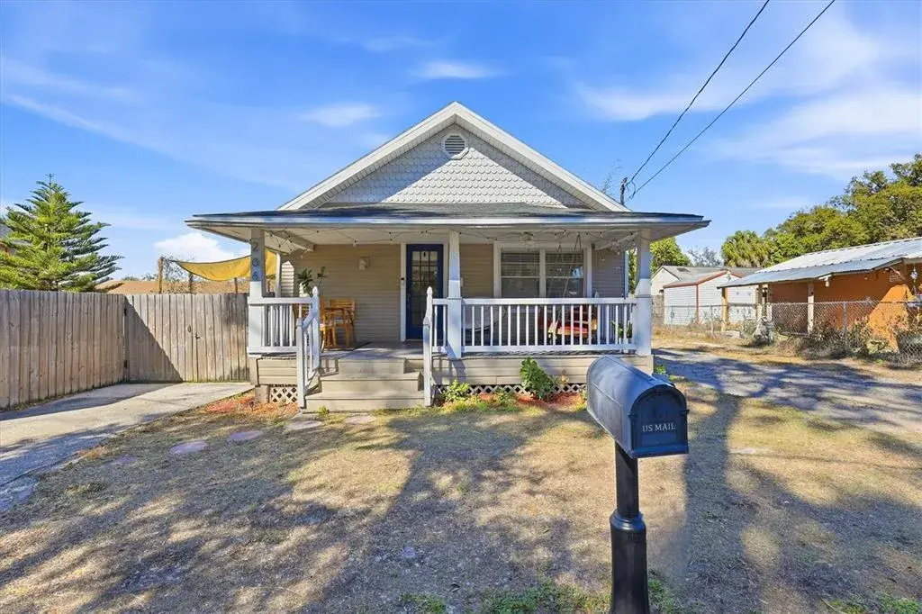 206 E Genesee Street, Tampa, FL, 33603