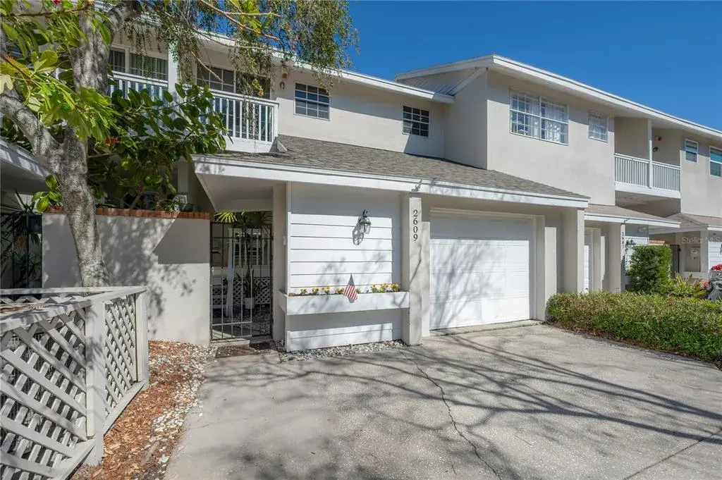 2609 W Ballast Point