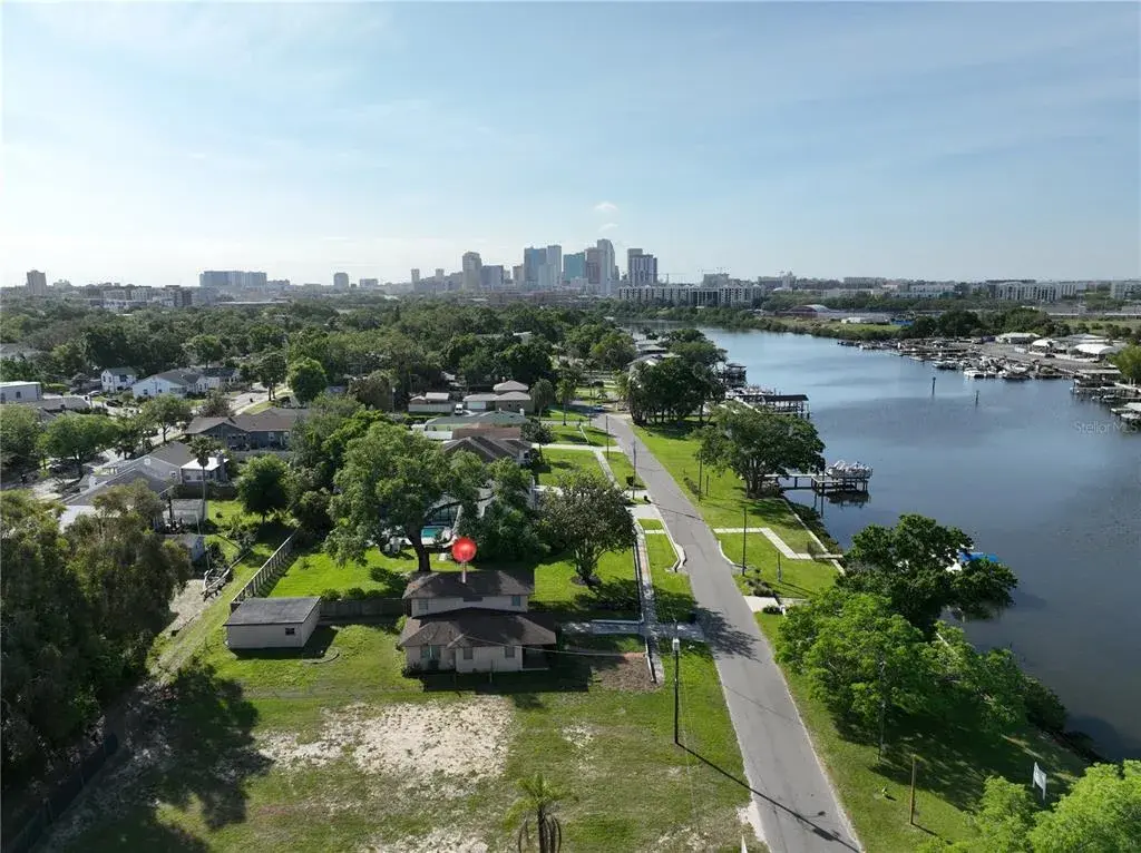 2515 N Riverside Drive, Tampa, FL, 33602