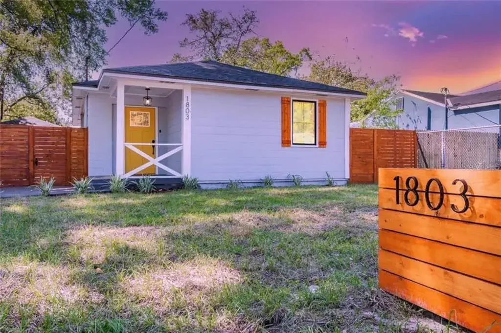 1803 E Frierson Avenue, Tampa, FL, 33610