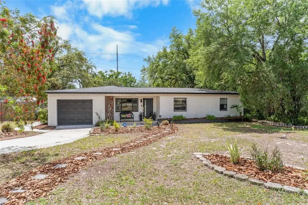 1502 W Meadowbrook Avenue, Tampa, FL, 33612