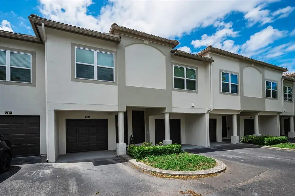 913 Normandy Trace Road Unit 913, Tampa, FL, 33602