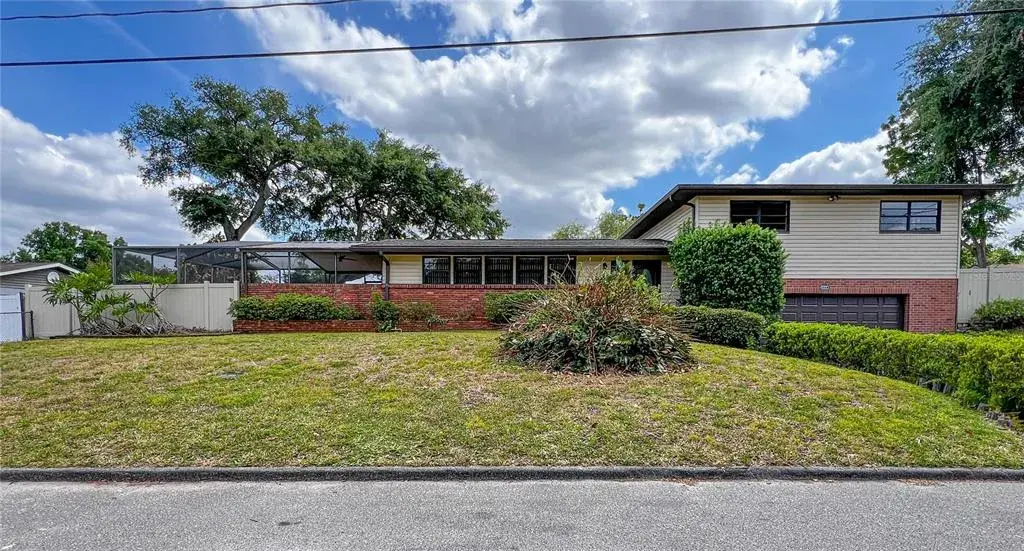 2118 W Broad Street, Tampa, FL, 33604
