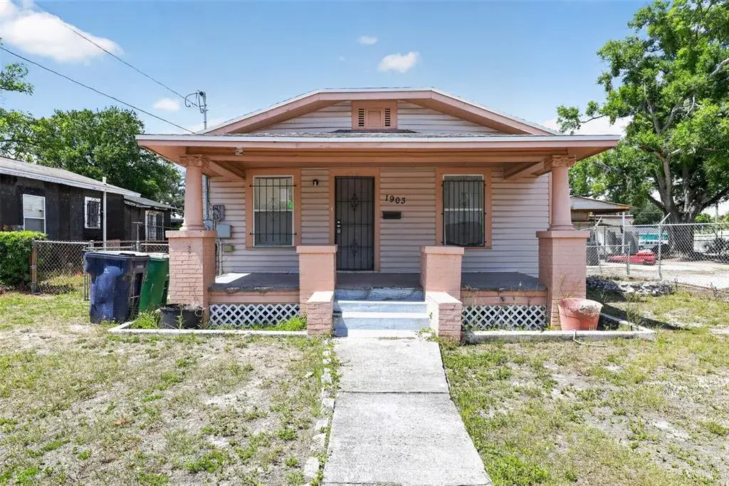 1903 W Saint Joseph Street, Tampa, FL, 33607