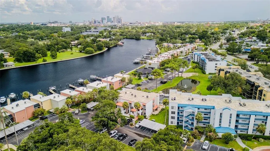 2424 W Tampa Bay Boulevard Unit L302, Tampa, FL, 33607