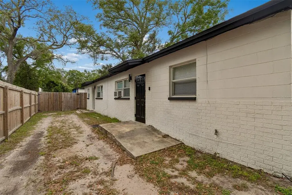 10110 N Lantana Avenue, Tampa, FL, 33612