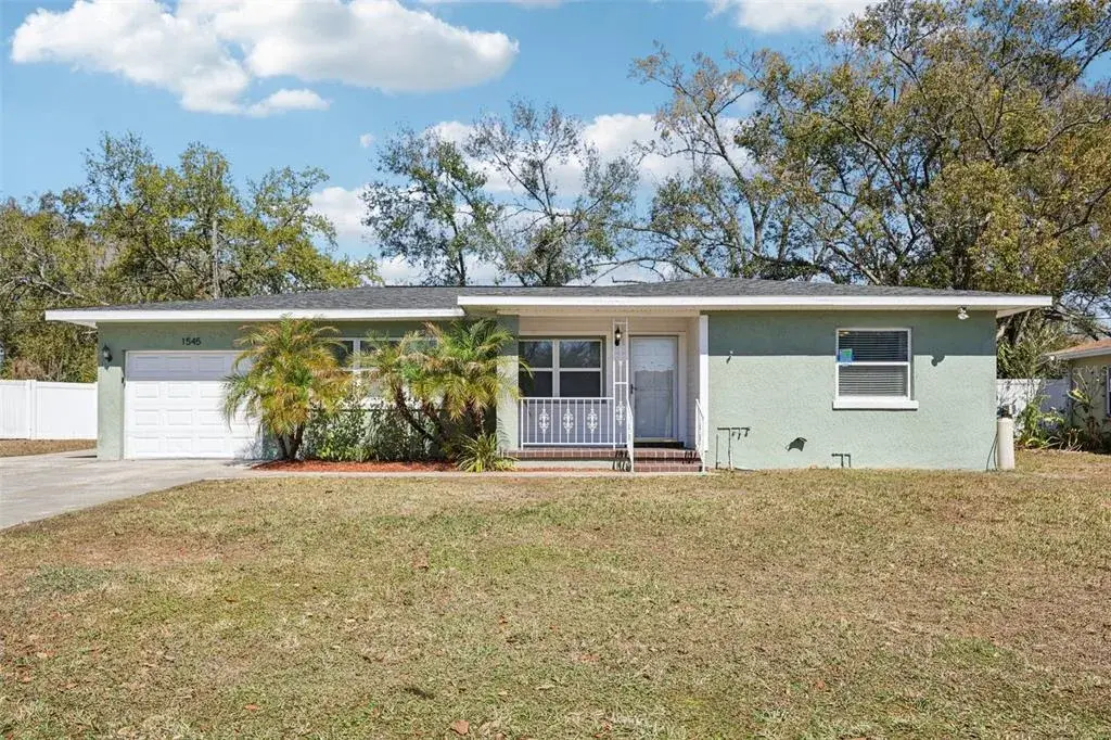 1545 W River Lane, Tampa, FL, 33603