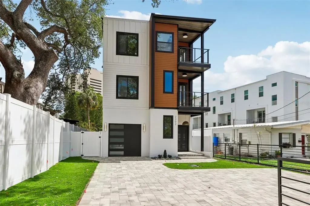 2302 W Texas Avenue, Tampa, FL, 33629