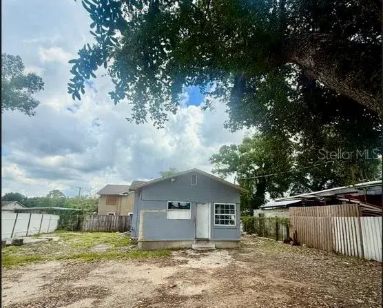 1705 W Powhatan Avenue, Tampa, FL, 33603