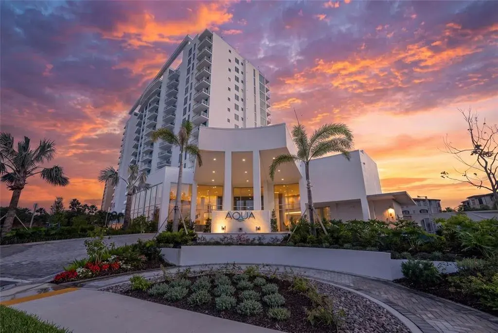 5713 Bowen Daniel Dr. Unit 303, Tampa, FL, 33616