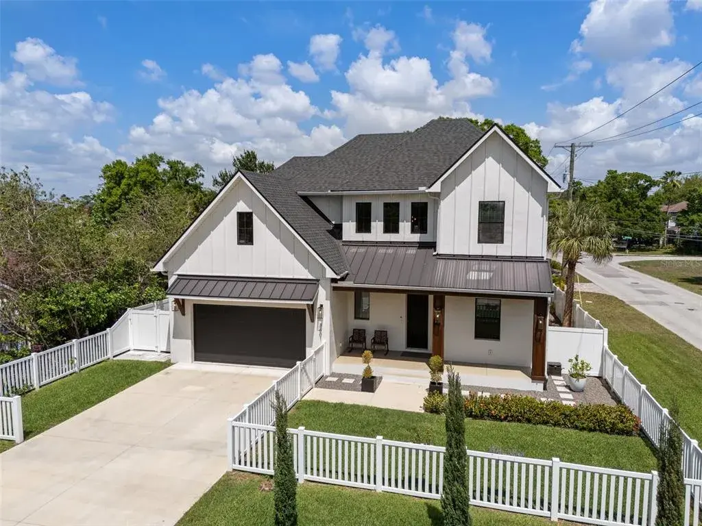 3601 W Rogers Avenue, Tampa, FL, 33611