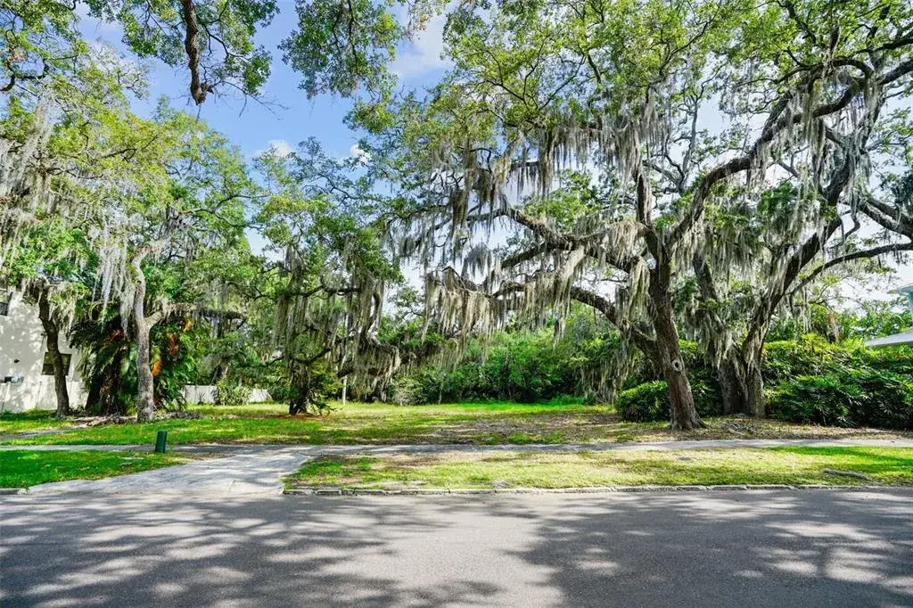 4806 W Beachway Drive, Tampa, FL, 33609