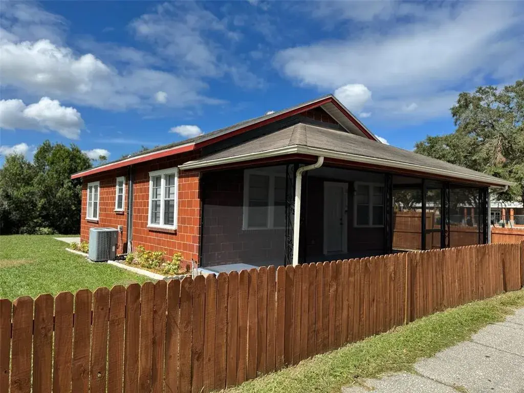 8516 N 12th Street, Tampa, FL, 33604