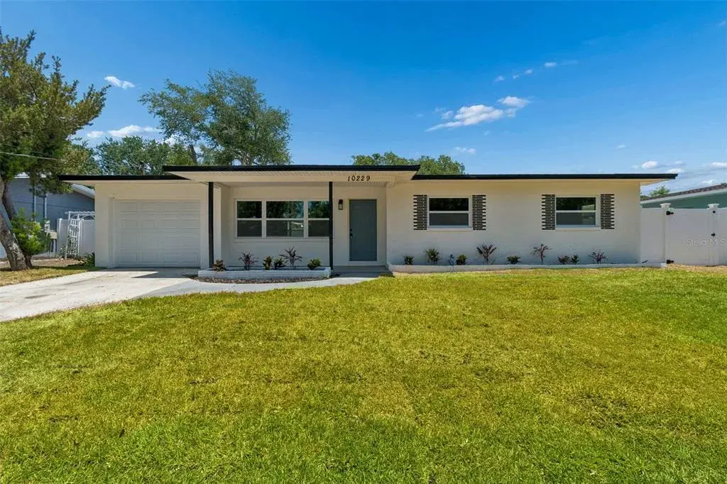 10229 N Valle Drive, Tampa, FL, 33612
