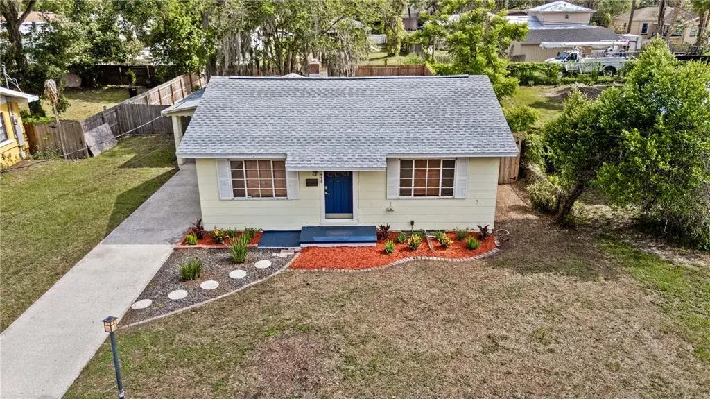 1418 E Powhatan Avenue, Tampa, FL, 33604
