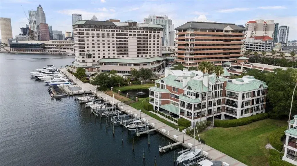 707 Seddon Cove Way, Tampa, FL, 33602