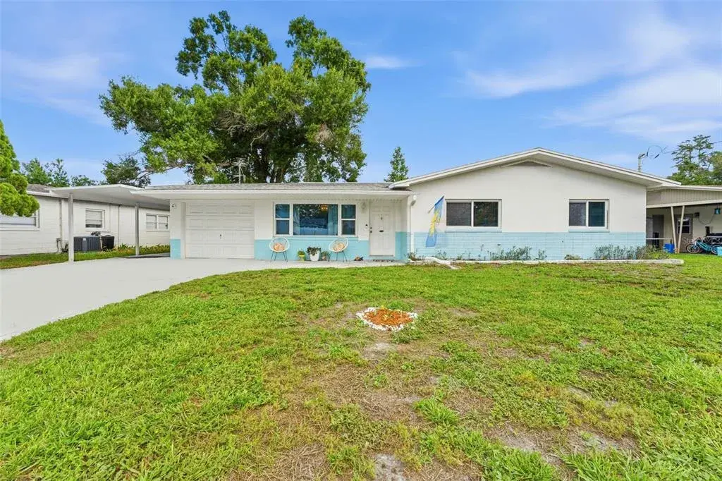 2111 W Minnehaha Street, Tampa, FL, 33604