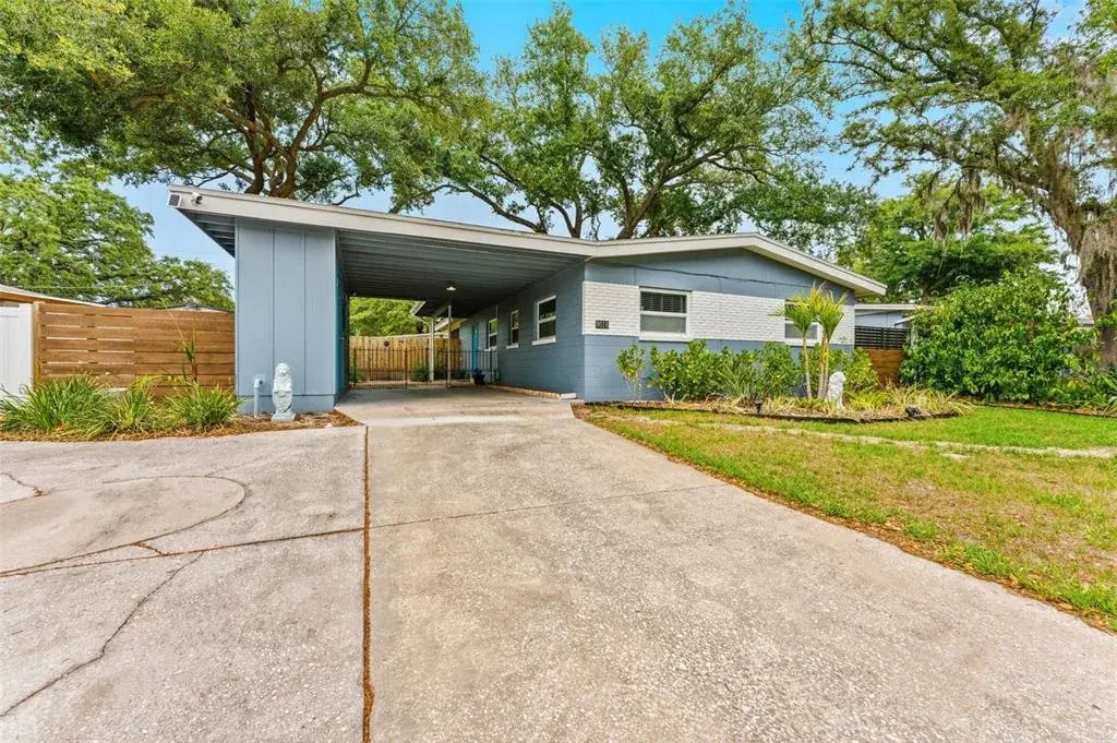 8018 N Ola Avenue, Tampa, FL, 33604