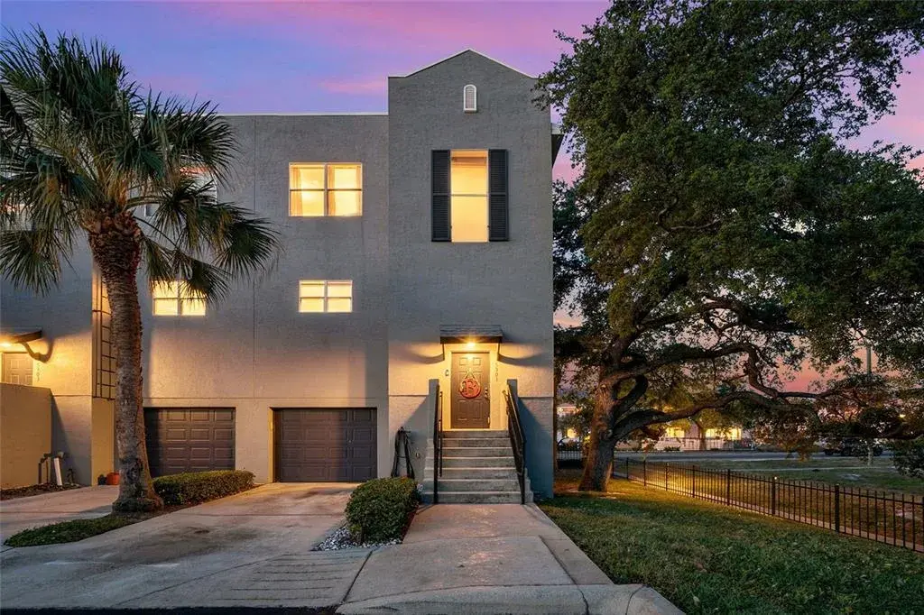5301 Escena Court, Tampa, FL, 33611