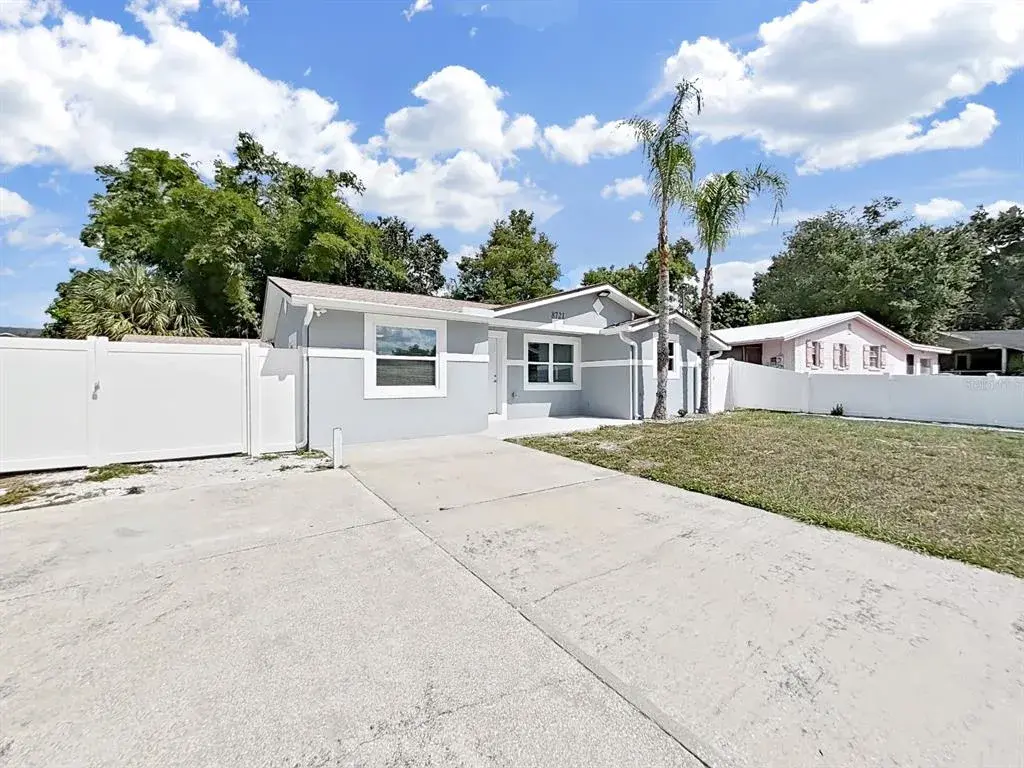 8721 N River Forest Circle, Tampa, FL, 33604