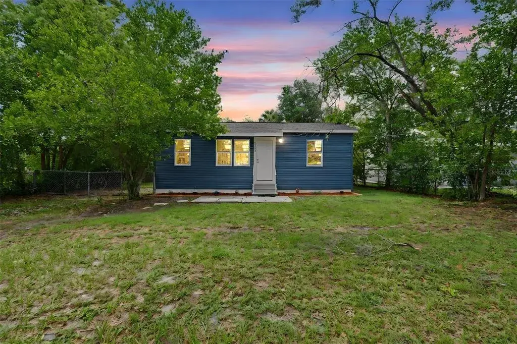 7315 N Dartmouth Avenue, Tampa, FL, 33604