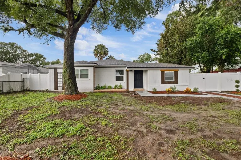 8730 N Calder Place, Tampa, FL, 33604