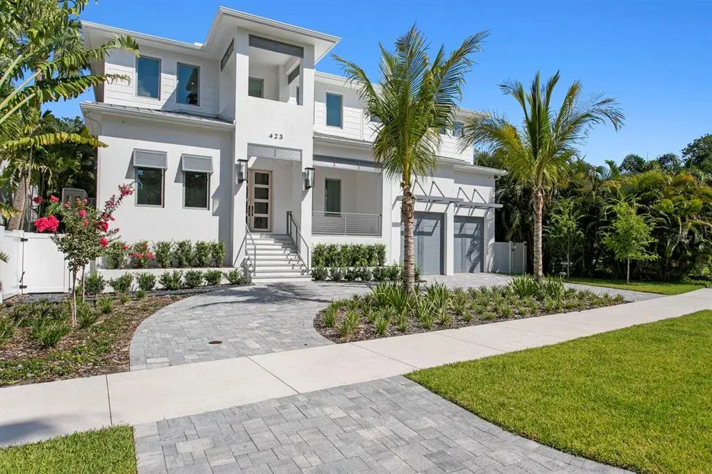 423 S Royal Poinciana Drive, Tampa, FL, 33609