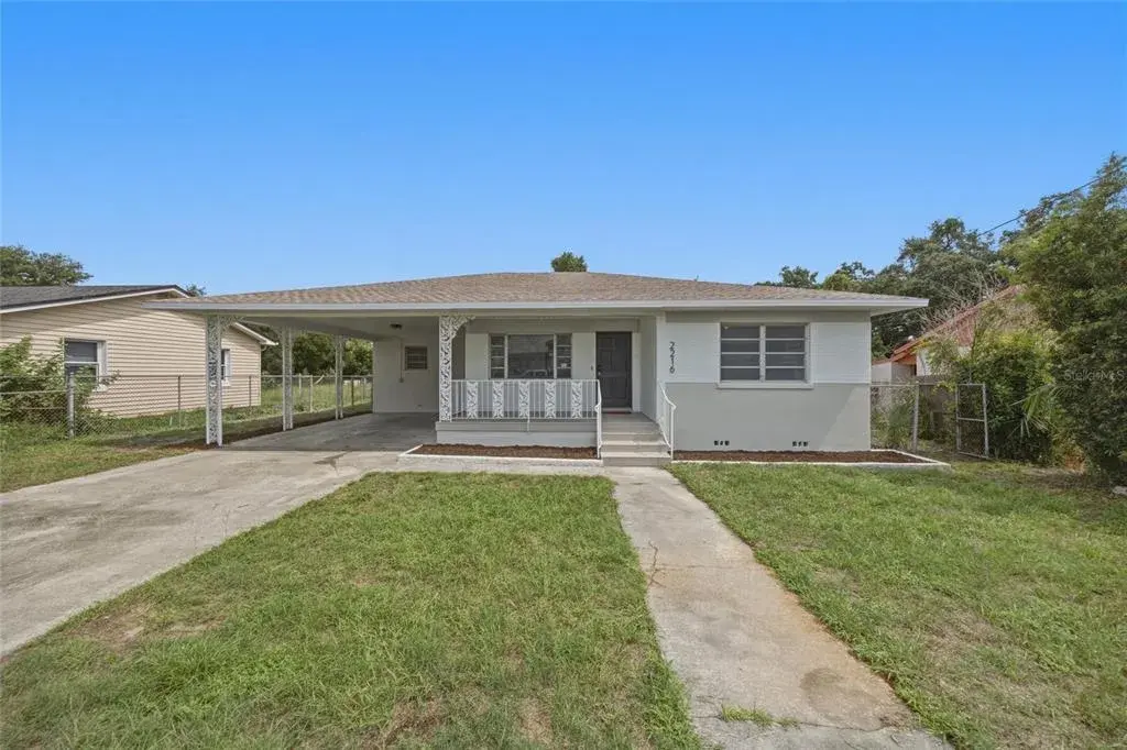2216 E Mcberry Street, Tampa, FL, 33610