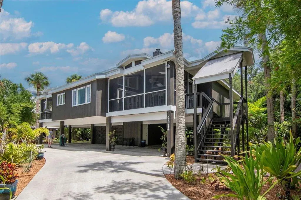 2514 W Conley Avenue, Tampa, FL, 33611