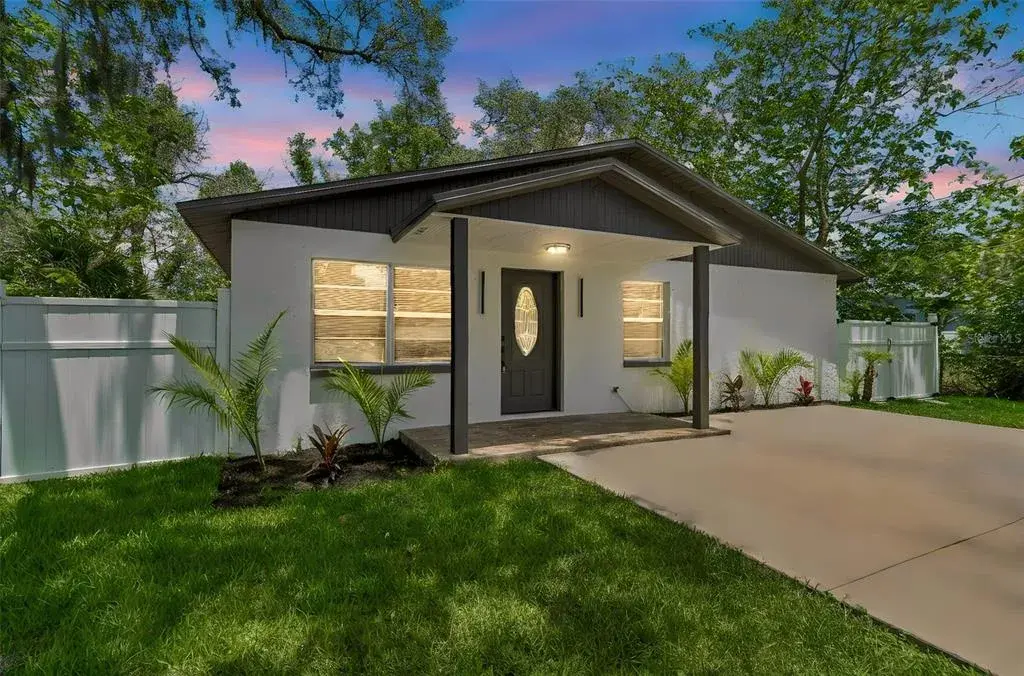 1105 W Yukon Street, Tampa, FL, 33604
