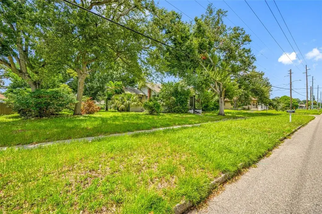 2208 N Lincoln Avenue, Tampa, FL, 33607