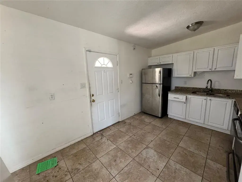 Property for sale at 7921 LAKESHORE DRIVE, TAMPA, FL, 33604