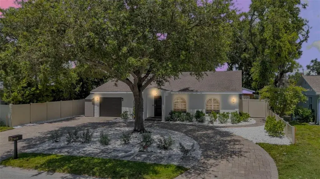 Property for sale at 3819 W SAN MIGUEL STREET, TAMPA, FL, 33629