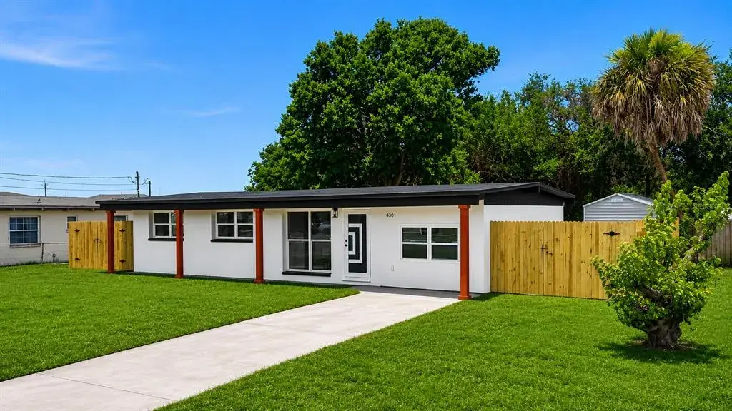 Property for sale at 4103 W PEARL AVENUE, TAMPA, FL, 33611