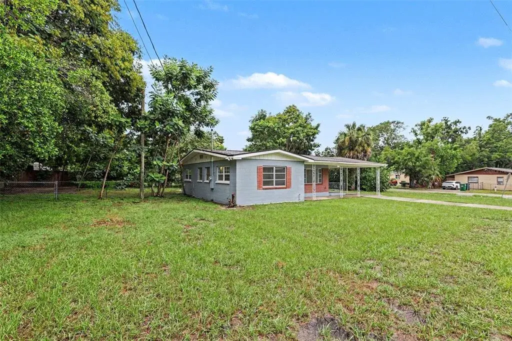 8101 N 17th Street, Tampa, FL, 33604