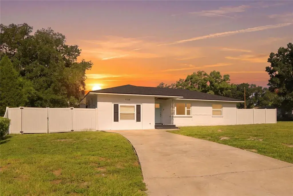 9708 Forest Hills Drive, Tampa, FL, 33612