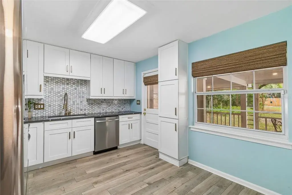 Property for sale at 1304 E KNOLLWOOD STREET, TAMPA, FL, 33604